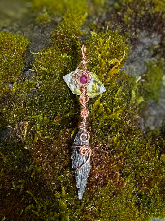 Handmade Kyanite x Fluorite Broom Wire Wrapped Pendant in Copper